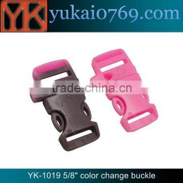 Yukai plastic paracord buckle/plastic survival whistle buckle/16mm plastic buckle
