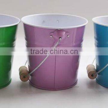 GARDEN BUCKET TWO TONE BUCKET WITH WOODEN GRIP HANDLE