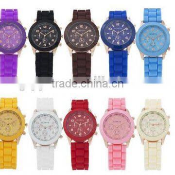 Multicolor Ladies Watch Band Geneva Sport Watch Stainless Steel Quartz in High Quality photo-6