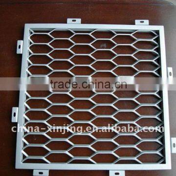 Metal mesh panel ceiling