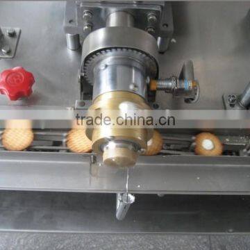 Quick selling single-row double-color cream/jam biscuit sandwiching machine