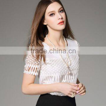 Fashion Design Lady Blouses Pearl Necklace Back Zipper Cute White Chiffon Tops Short Sleeve Hollow Out Lace Women Blouse 2016