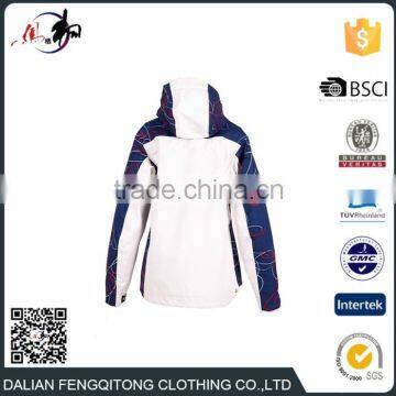 China supplier Customized Waterproof Windbreaker Anti-UV Women Hardshell Jackets