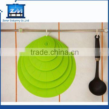 (8 PIECE SET) 6 Silicone Suction Lids and Food Covers With Bonus 2 Stretch Lids