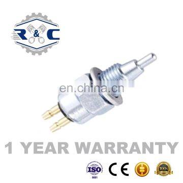 R&C High Quality Auto Brake Lighting Switches 8421026010 For Toyota Pickup/Hilux 2.0L-2.4L l4 72-83 Car Braking Light Switch photo-3