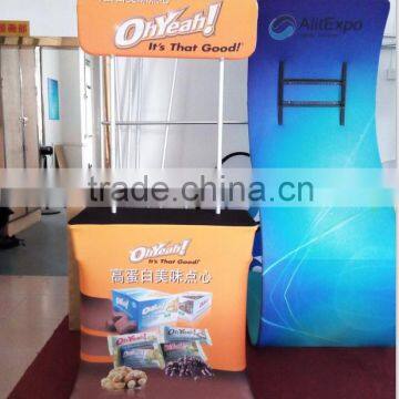 Pop Up Trolley Case To Podium For Promotion