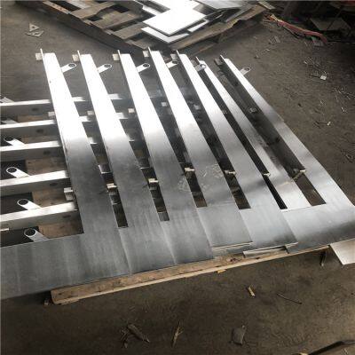 Customized Outdoor Landscape Stainless Steel Posts With Glass Railings and Handrails for Balconies, Subways, Malls, Bridges and Engineering Projects photo-4