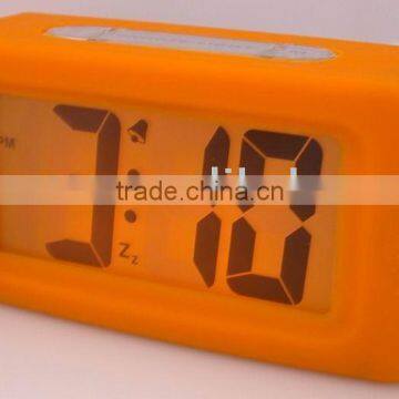 big digits display lcd clock (with back light,alarm,snooze,silica gel shell)