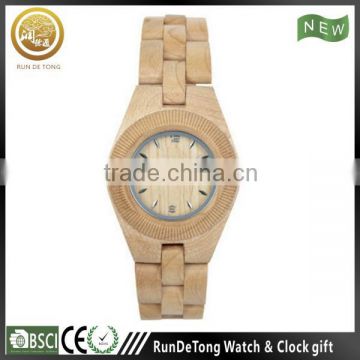 Fashion design cutting bezel wooden watch with screw back