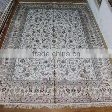 hereke bloom silk ccarpet hand knotted silk carpet flower white