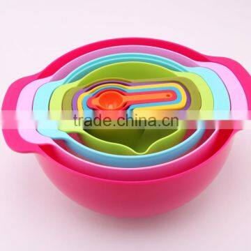 Promotional 8pcs Rainbow colors Plastic bowls and Measuring spoons set