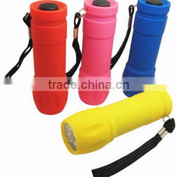 TE002 2015 top Colorful led flashlight in rubber coated Cheap plastic 9LED