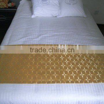 100% Polyester hotel Bed Runner and bed spread