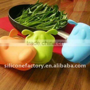 assorted uesful silicone pot holder/grabber