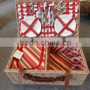 Wicker Picnic Basket with handle for 4 persons picnic basket cooler