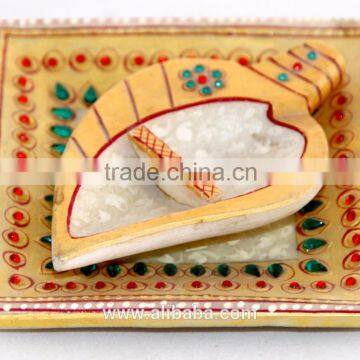 Marble Chopra With A Square Tray And Beautiful Kundan Work Over It