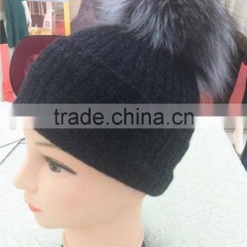 2015 black cashmere knitted beanie with fox fur pom pom