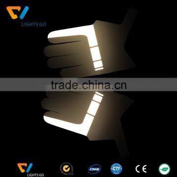 New Fashion Customized T-shirt Reflective Iron on Label photo-4