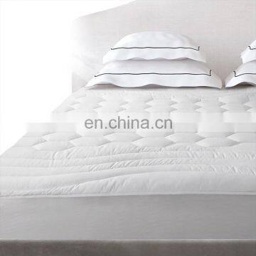 High Quality Perfumed Cozy Full-Size 100% Microfiber Fabric Waterproof Home Hotel Cover Mattress Protector