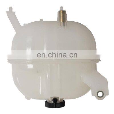 16470-75121 High Quality Auto Radiator Coolant Expansion Tank for Toyota Hiace photo-2