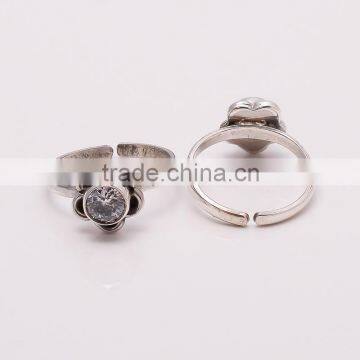 WHITE TOPAZ TOE RING ,925 sterling silver jewelry wholesale,WHOLESALE SILVER JEWELRY,SILVER EXPORTER,SILVER JEWELRY FROM INDIA