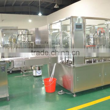 Spray bottle filling line labeling machine