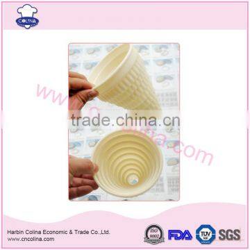 Plastic Biscuit Cutter Set Wavy Edge Hexagon Nylon Cookie Cutter photo-4