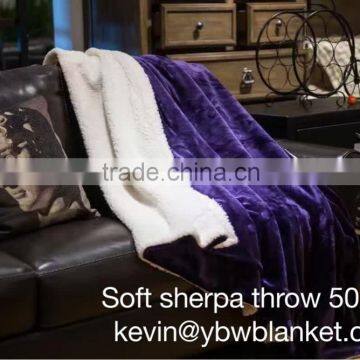 velvet with sherpa throw/flannel with sherpa throw