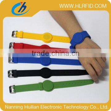 Amusement Park Playground RFID LF/HF/UHF Silicone adjustable wristband/bracelet/watches with low price