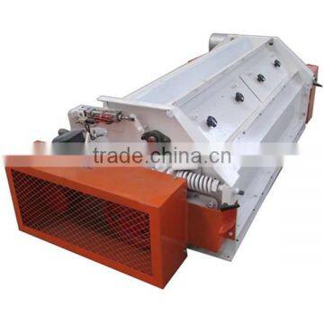 animal and poultry crusher cattle feed