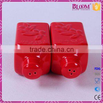 Ceramic Red Salt and Pepper Shaker Wedding Favors photo-4
