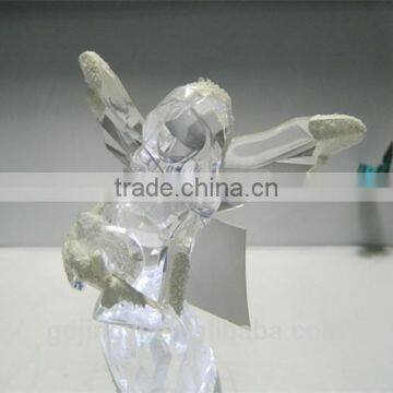 4.5V LED Light Acrylic Snow Holding Heart Angel for Valentines Decoration photo-2