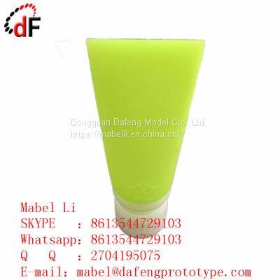 Customized Processing, Injection Molding, Mold Opening, Manufacturing, Plastic Shell Processing, Customized Injection Molding, Precision PET Injection Molding Worker photo-3