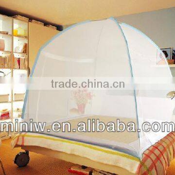 scaffolding mosquito netting
