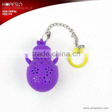 Snowman shape silicone tea infuser in purple color