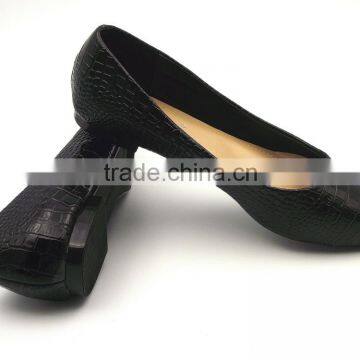 2016 Wholesale Factory Price Special Leather Stone Pattern Women Flat Shoes in Stock