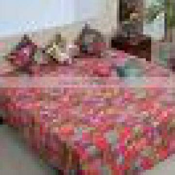 Bedspreads different quality attractive