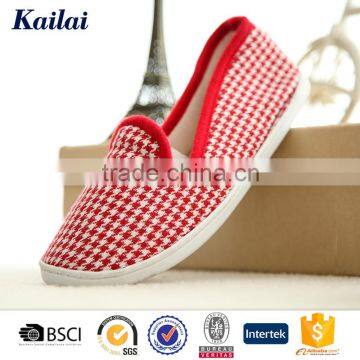 hand knitted classic shoes for women