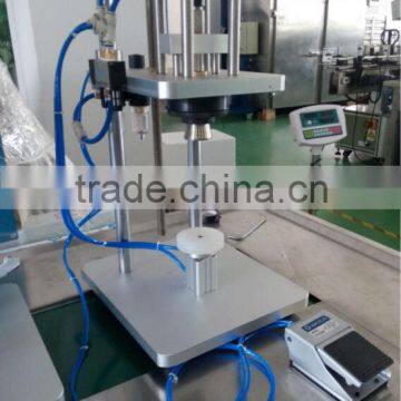Manual car perfume aluminum caps capping machine/crimping machinery glass bottle perfume capper crimping machine