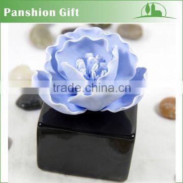 Sola ceramic flower diffuser