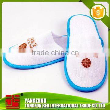 White Terry With Customized Logo Disposable Pull Fluffy Hotel Slippers