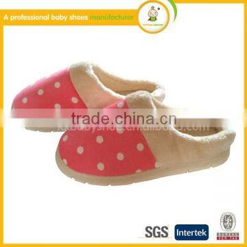 new style hot sale comfortable indoor slipper