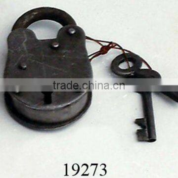 Manufacturer of Medieval Antique Iron Lock