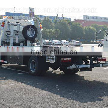 Dongfeng 4ton Right Hand Drive Wrecker Tow Trucks for Sale photo-5