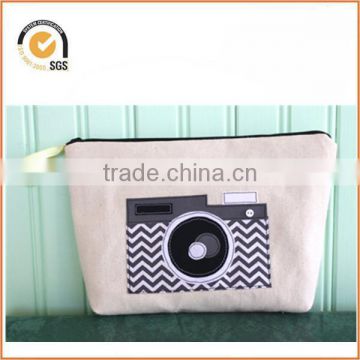 Vintage Camera Applique Zipper Pouch/Makeup Bag: Natural Canvas with Black and Silver Chevron-Print Chiqun Dongguan CQ-H01096