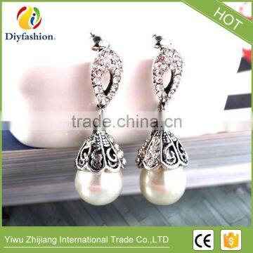 Fashion Diamond Pearl Drop Shape Earring for Women photo-5