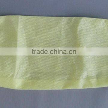 Medical Disposable non-woven polypropylene oversleeves elastic wrist 16" 18" yellow color