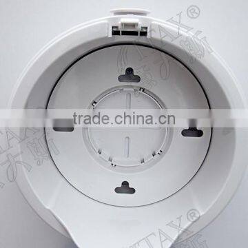 Center Pull Towel Dispenser photo-3