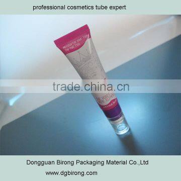 Lip Balm Type and Lips Use Lip Balm photo-2