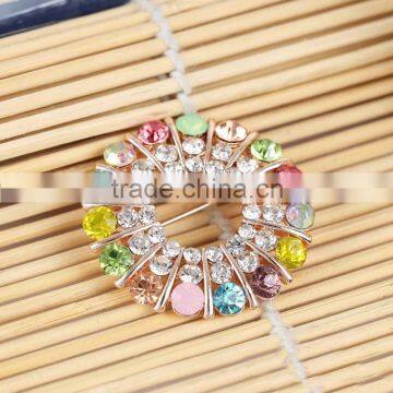 2016 latest modern design rhinestone fancy brooches for clothes